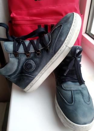 Кожаные кеды