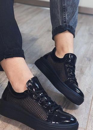 Стильные кожаные летние кеды с сеткой черные
