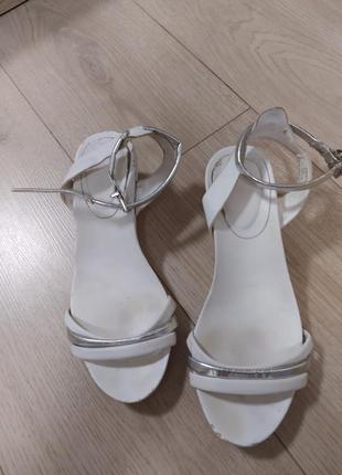 Босоножки белые сандали 24см