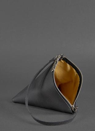 Кожаная женская сумка-косметичка пирамида, разные цвета8 фото