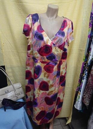 Сукня з квітковим принтом evans