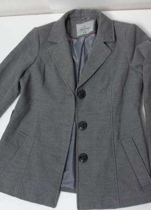 Молодёжное пальто серое. германия. разм 40-42