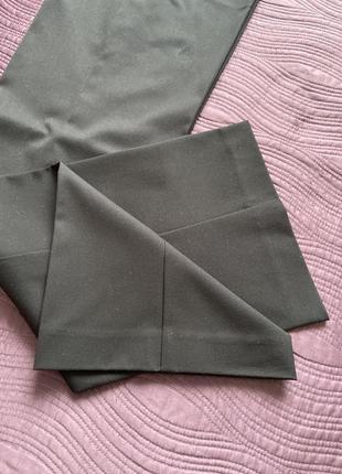 Чорні брюки зі стрілками 5