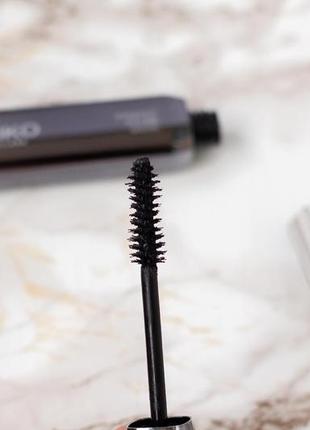 Туш для вій kiko standout volume mascara4 фото