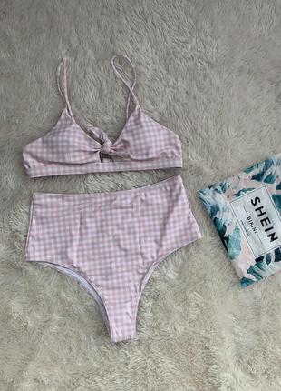 Стильний,ноаый купальник