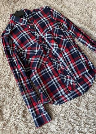 Жіноча сорочка в клітинку