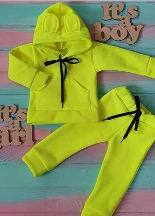 Спортивний костюм на дівчинку. трехнить!