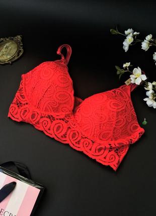 Червоний мереживний бралетт з пуш-апом crochet wire-free push-up bralette vs