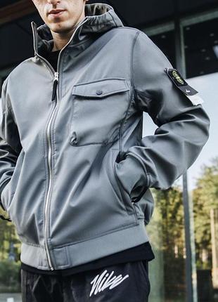 Куртка з капюшоном з soft shell-r stone island