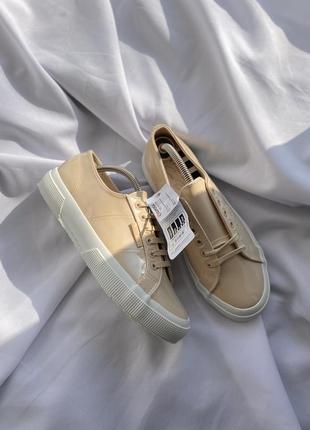 Крутые лаковые кеды superga6 фото