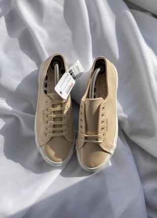 Крутые лаковые кеды superga7 фото