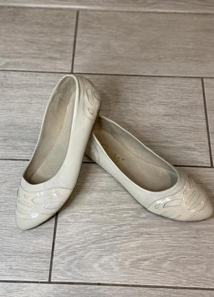 Молочные балетки