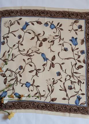Шелковый шейный платок (49 см на 50 см)1 фото