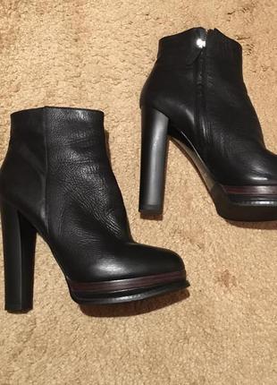 Шкіряні черевики ботильйони aldo 2