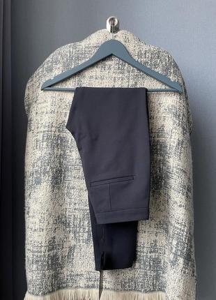 Укорочені вузькі брюки темно-синього кольору selected femme6 фото