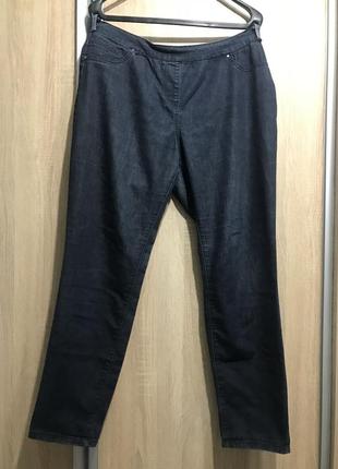 Женские джинсы синего цвета