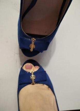 Туфли синие на каблуке2 фото