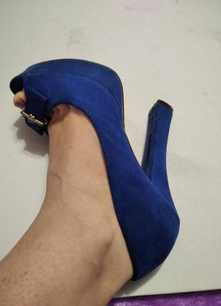 Туфли синие на каблуке5 фото