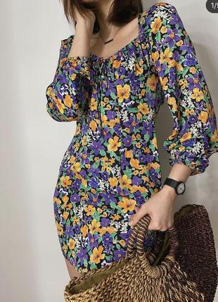 Короткое шифоновое платье stradivarius в цветочный принт6 фото