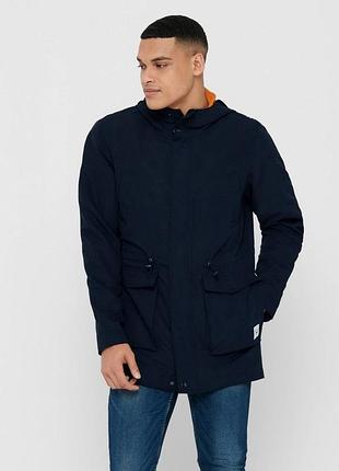 Парку легка вітровка