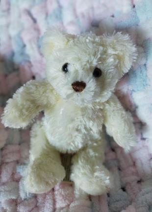 Маленький ведмедик