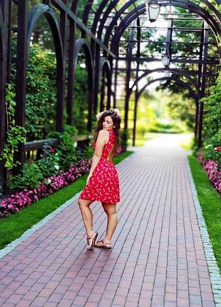 Платье с открытой спиной цветочный принт 1+1=3