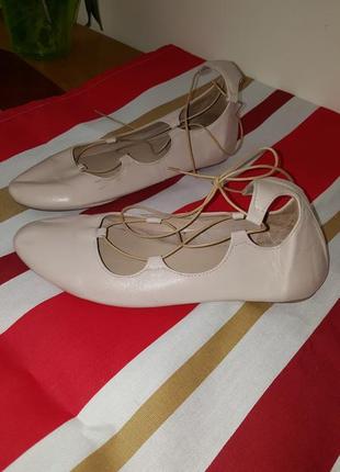 Дерби балетки р.39кожа на шнуровках италия