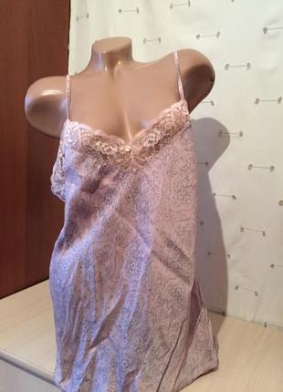 Нежная майка с гипюром