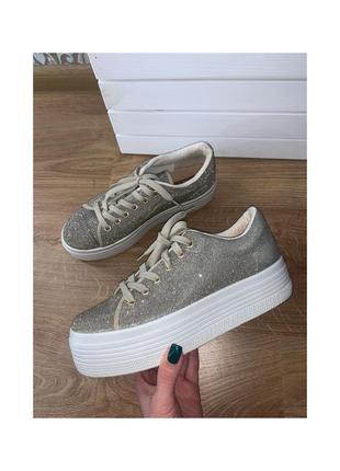 Кеды на массивной платформе торг