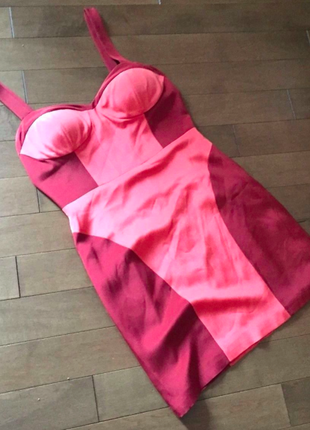 Новое платье 100% шелк фирмы rebecca minkoff размер 8