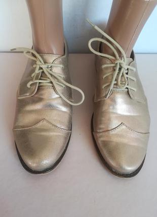Туфли, лоферы, мокасины золотого цвета