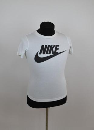 Жіноча футболка nike nsw modern оригінал