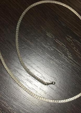 Серебряная цепочка . длинна :44 см.
