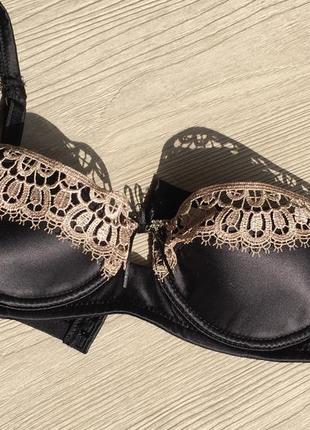 Интирестный сексі бюстгальтер