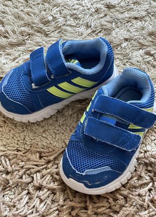 Кроссовки adidas оригинал