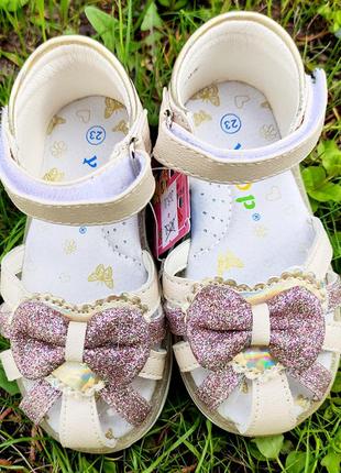 Ошатні сандалі для дівчаток 21-243 фото