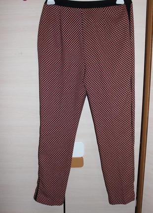 Супер стильні штани штани укорочені з смужкою , лампасами marks & spencer4 фото