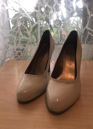 Туфлі new look