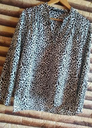 Фірмова рубашка/блузка.