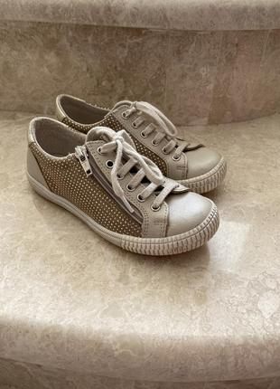 Шкіряні кеди на дівчинку