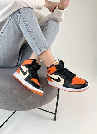 Шикарні жіночі кросівки топ якість 🎁