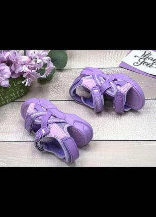 Яскраві босоніжки для дівчаток 2