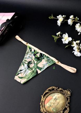 Люксові стрінги з принтом листя very sexy lace v-string panty vs