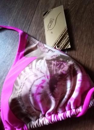 Купальник яркий женский раздельный розовый с чашечками на завязках3 фото