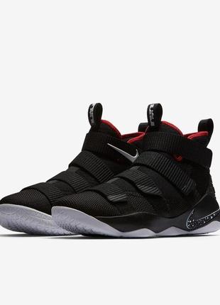 Кросівки nike lebron soldier 11 дитячі!!!1 фото