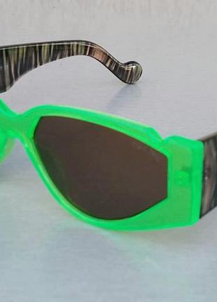 Брендові  стильні жіночі сонцезахисні окуляри салатові яскраві дужки коричневі перламутрові