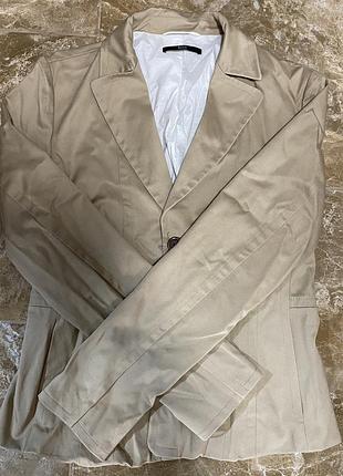 Піджак бежевий