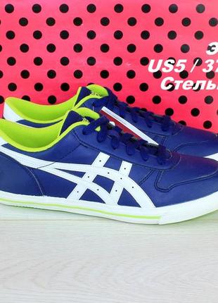 Кросівки asics