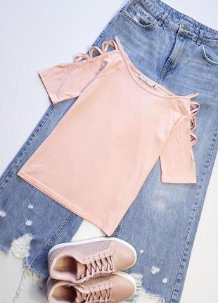 Футболка красивого нежноперсикового цвета от clockhouse