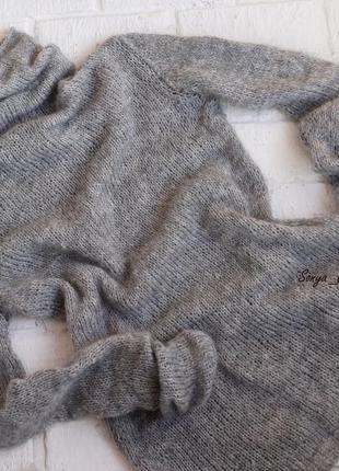 Шикарний светр-водолазка з італійської пряжі